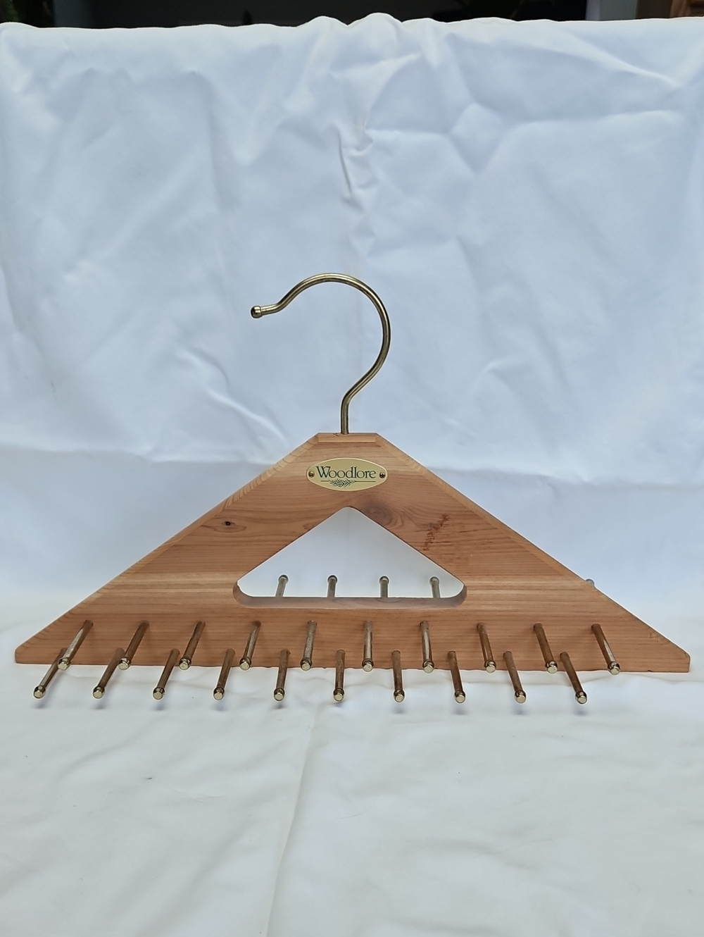 40 Hook Cedar Scarf/Tie and Accessory Hanger with Brass Hooks